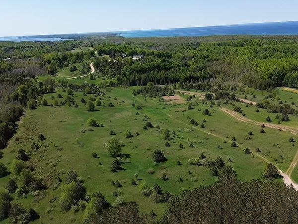 Dunmore Lane, Ellsworth, MI 49729