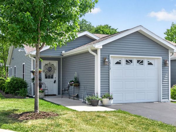1513 Eadens Place, DIXON, IL 61021