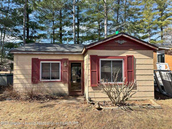 137 Dennis Road, Gladwin, MI 48624
