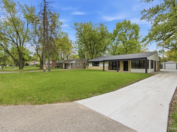 2483 Walce Drive, West Bloomfield Twp, MI 48324