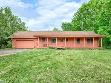 1077 Hadley Road, Elba Twp, MI 48446