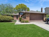 2214 Hamilton Lane , Darien, IL 60561 primary photo