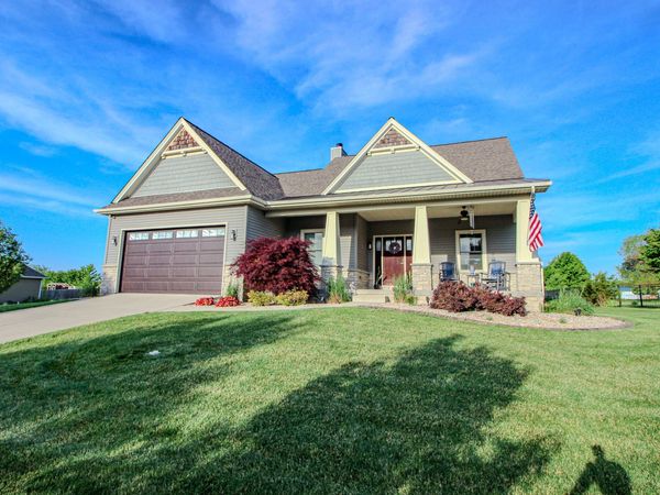513 Gentile Court , Valparaiso, IN 46385