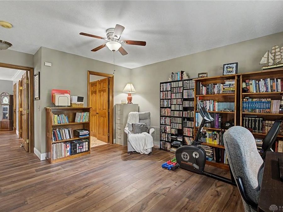 Property Image 37