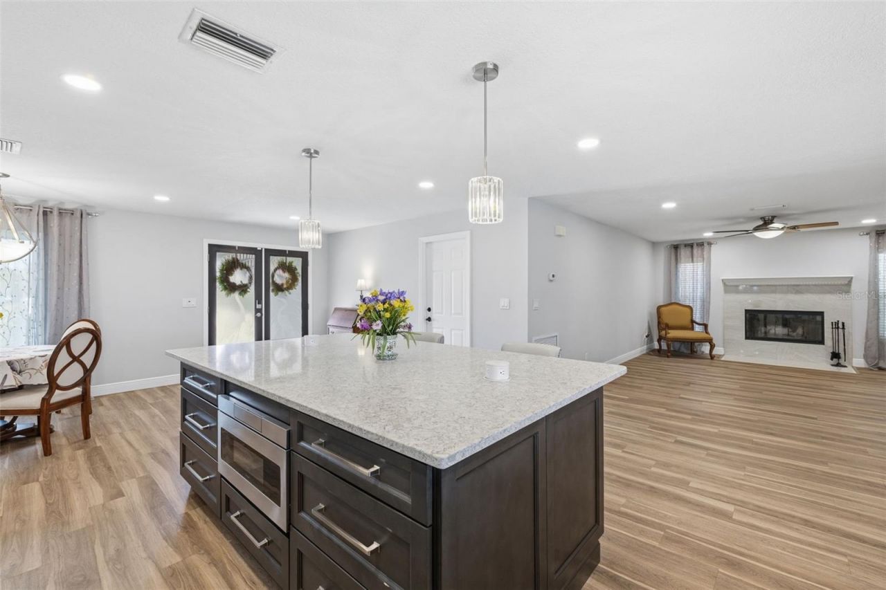 831 Chipaway Drive, Apollo Beach, FL 33572 Photo