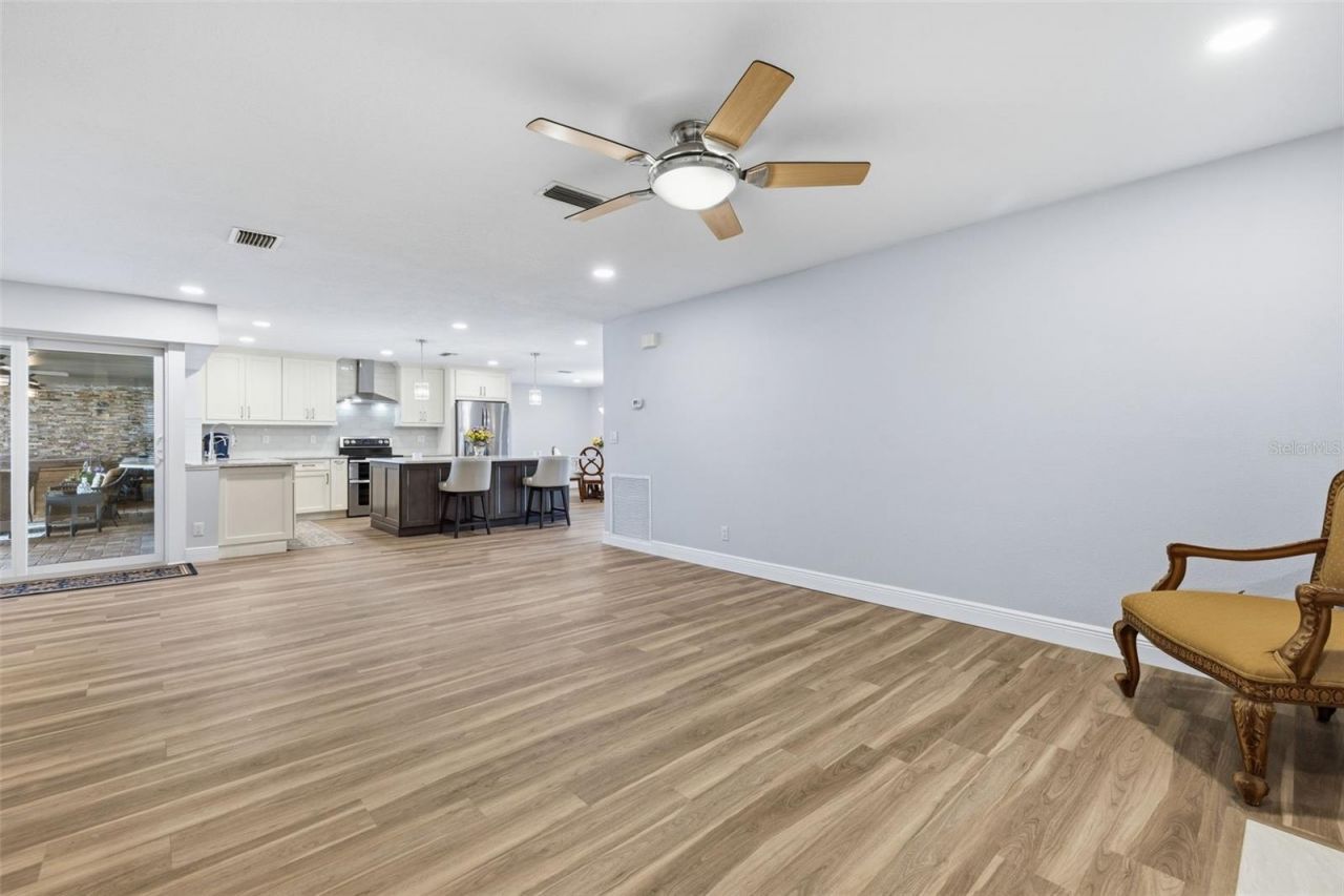 831 Chipaway Drive, Apollo Beach, FL 33572 Photo