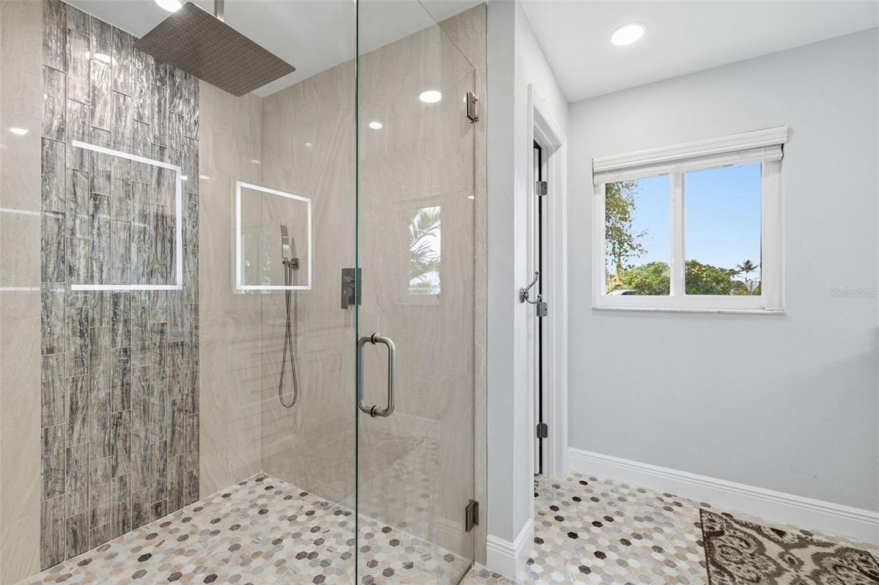 831 Chipaway Drive, Apollo Beach, FL 33572 Photo