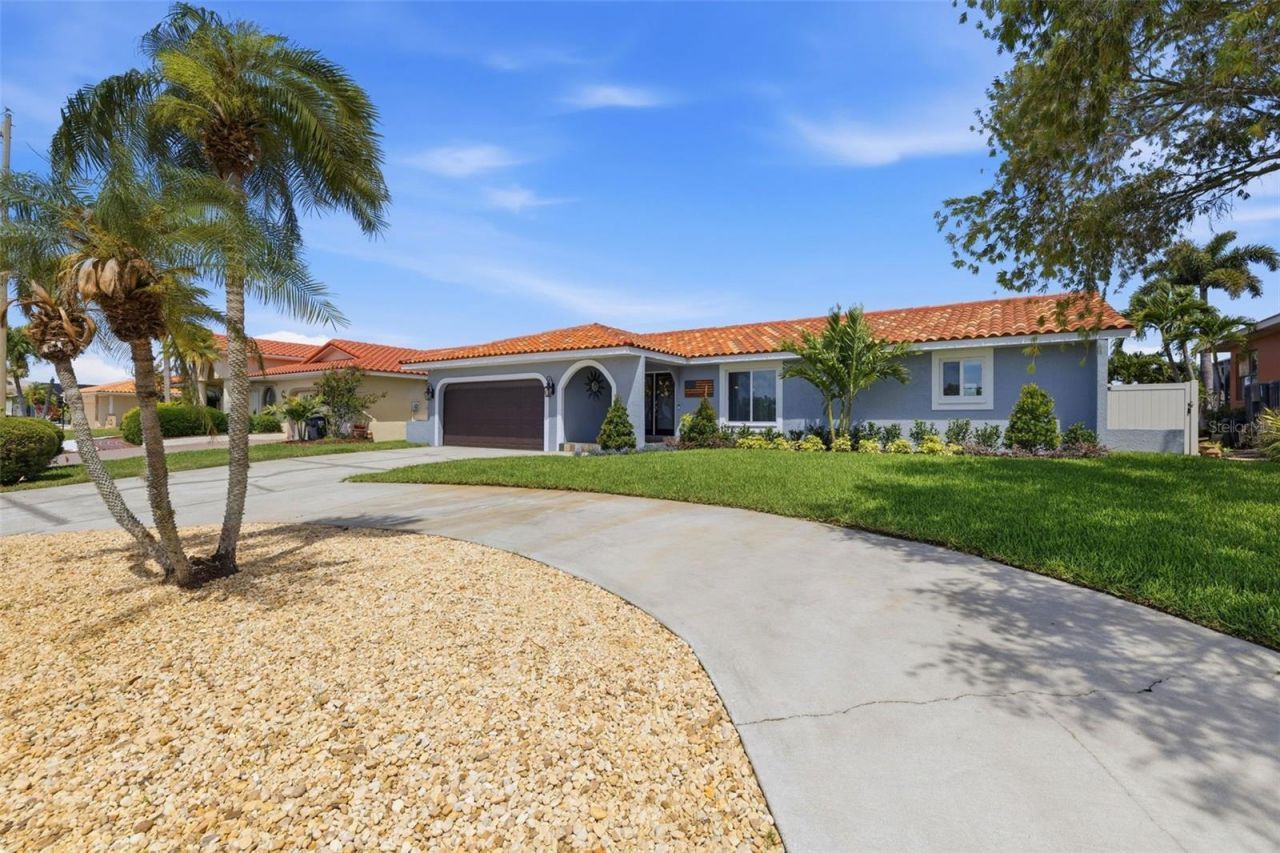 831 Chipaway Drive, Apollo Beach, FL 33572 Photo
