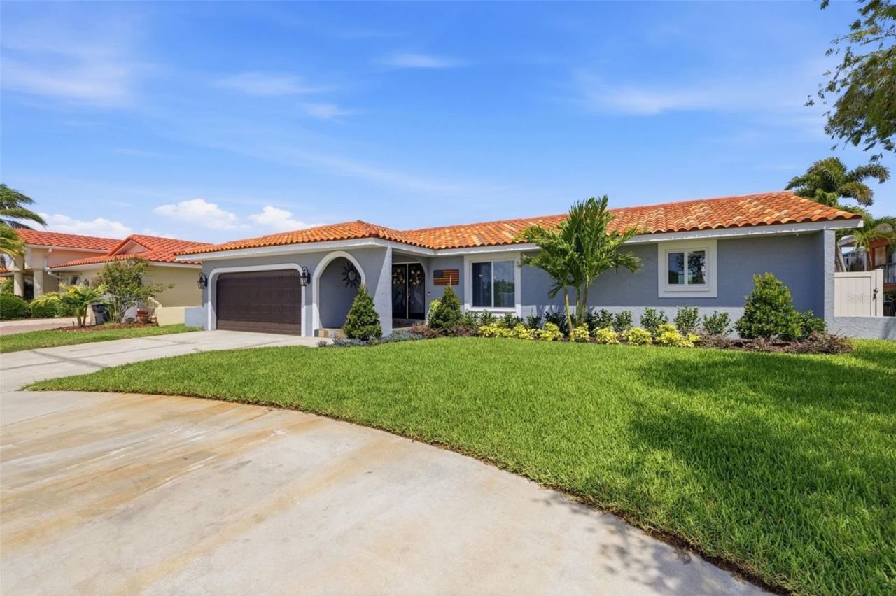 831 Chipaway Drive, Apollo Beach, FL 33572 Photo