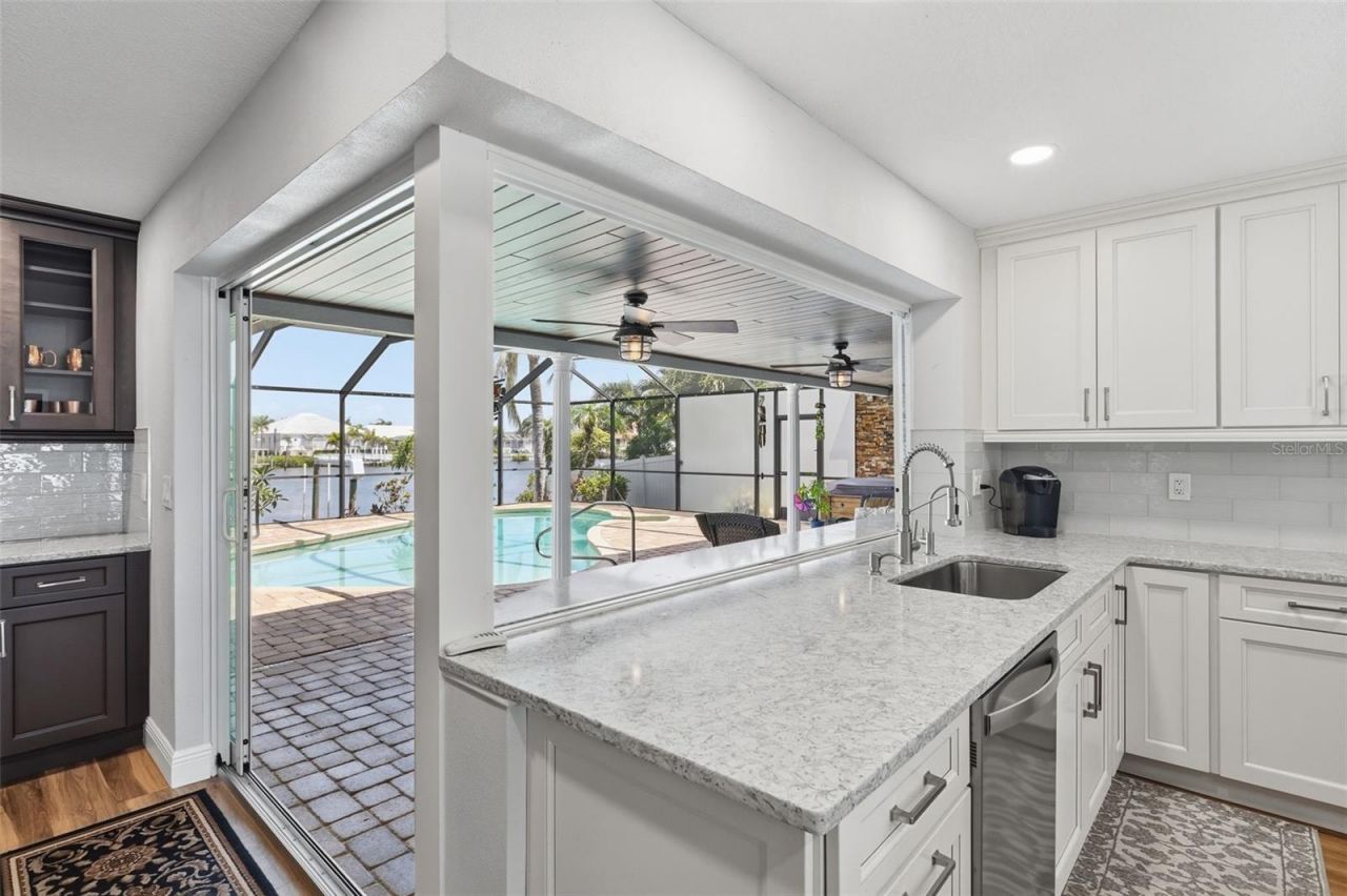 831 Chipaway Drive, Apollo Beach, FL 33572 Photo