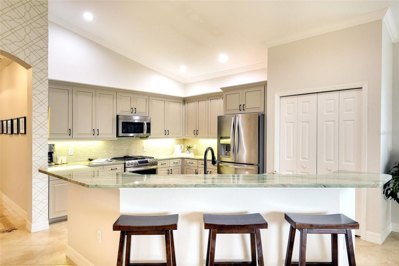 9607 Sea Turtle Terrace, Unit 201, Bradenton, FL 34212 Photo