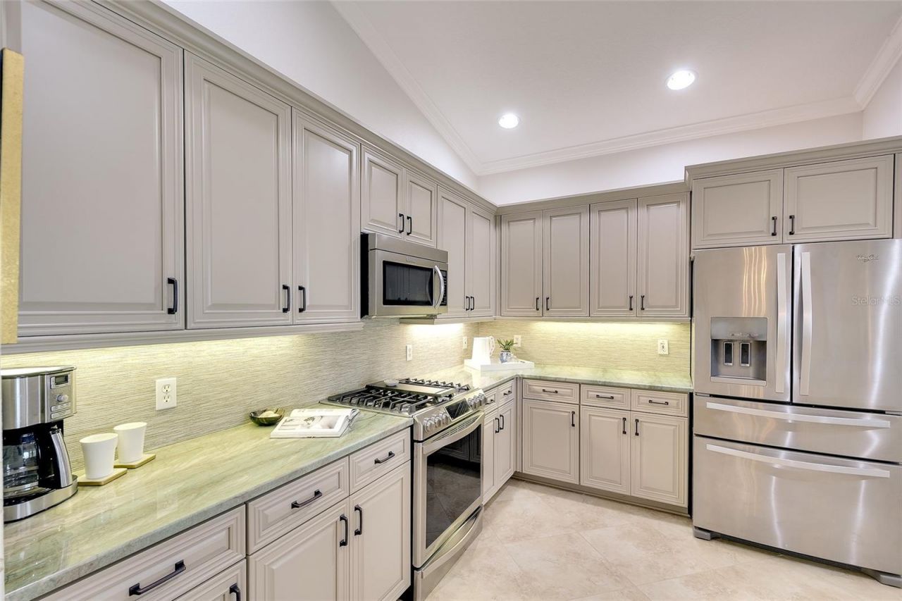 9607 Sea Turtle Terrace, Unit 201, Bradenton, FL 34212 Photo
