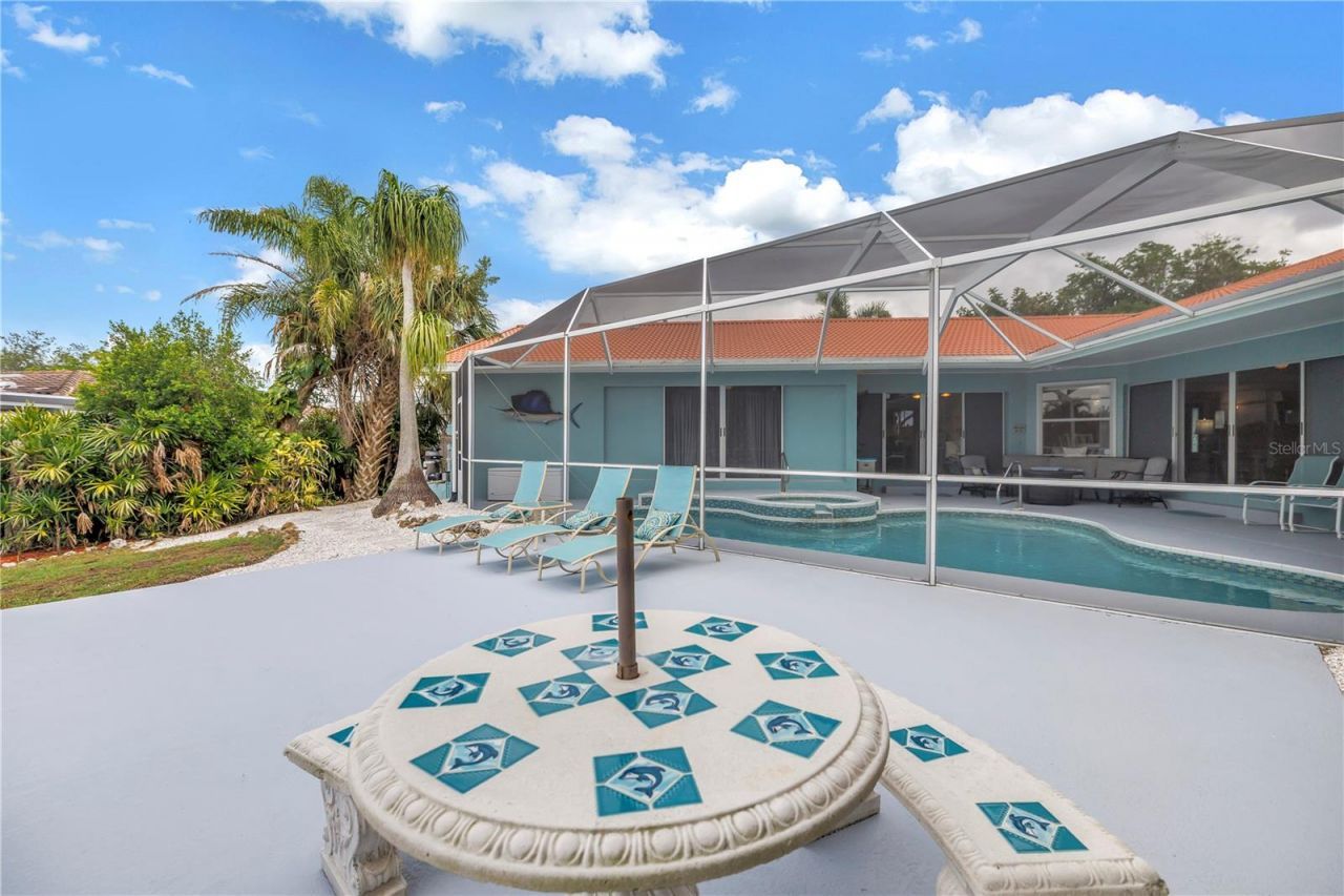 4911 Palmetto Point Drive, Palmetto, FL 34221 Photo
