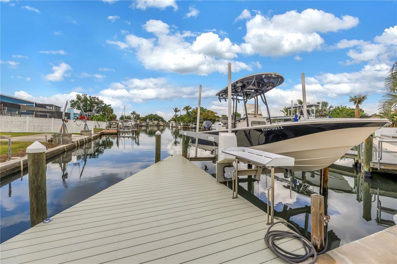 4911 Palmetto Point Drive, Palmetto, FL 34221 Photo