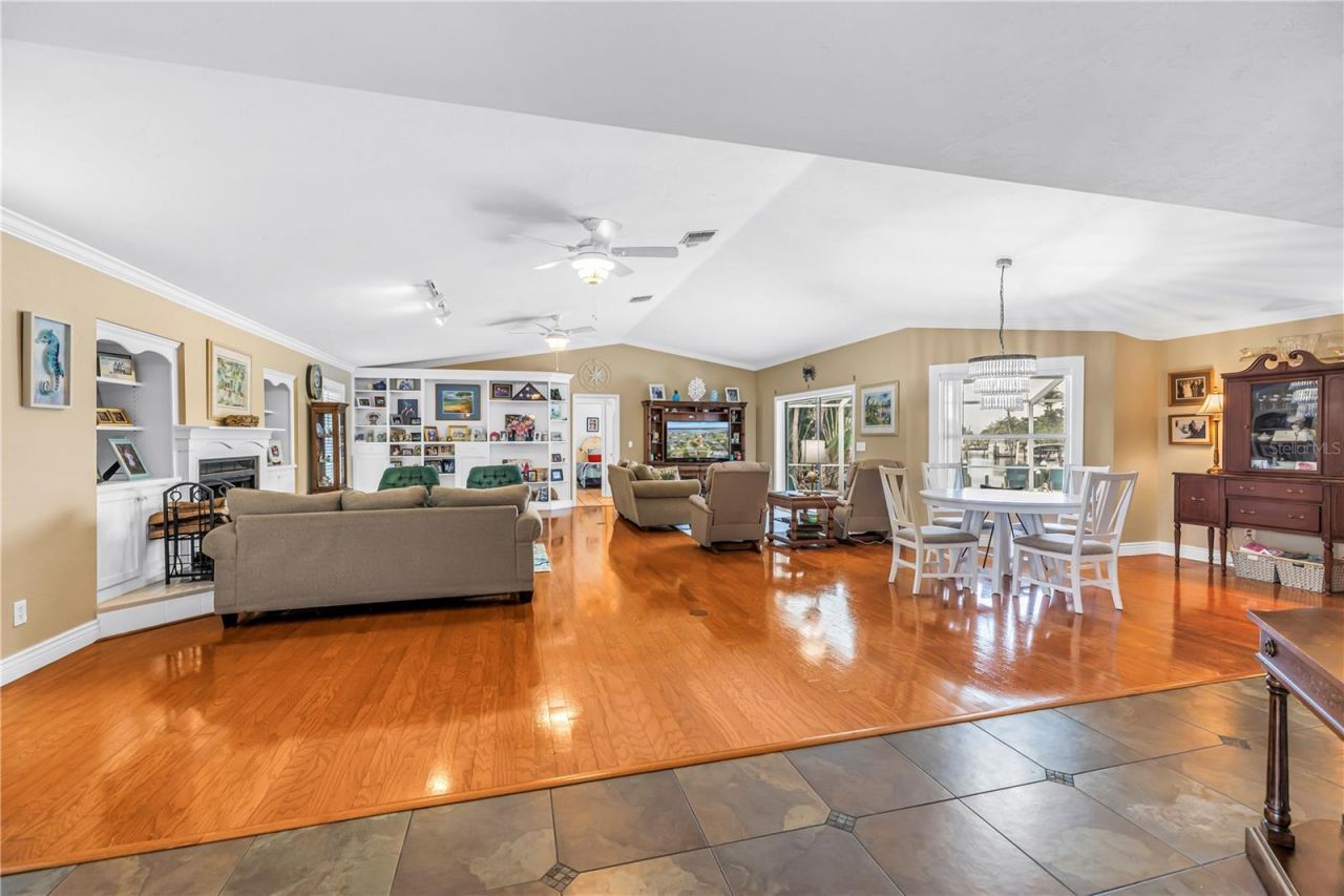 4911 Palmetto Point Drive, Palmetto, FL 34221 Photo