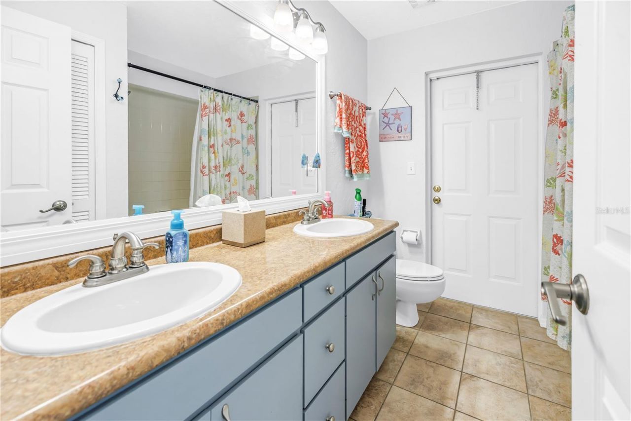 4911 Palmetto Point Drive, Palmetto, FL 34221 Photo
