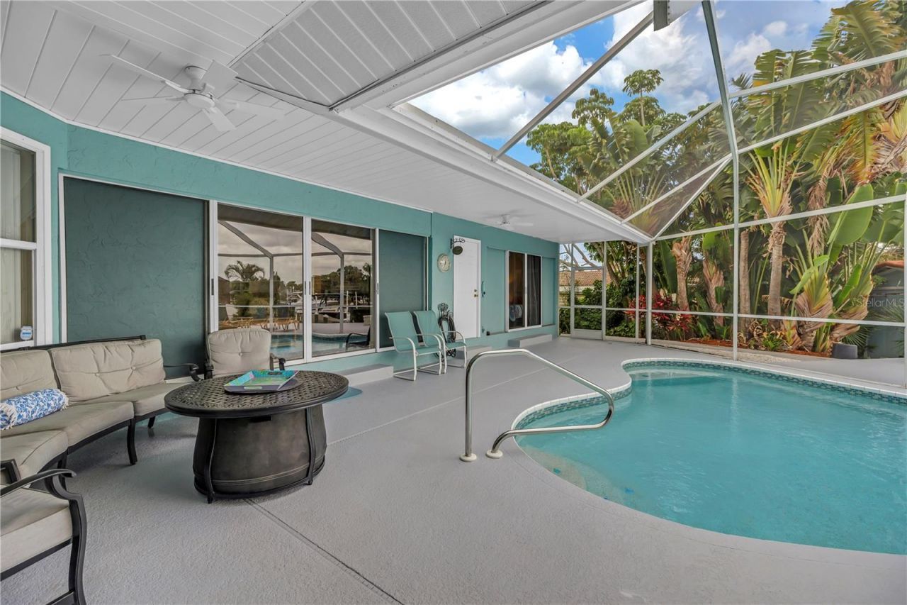 4911 Palmetto Point Drive, Palmetto, FL 34221 Photo