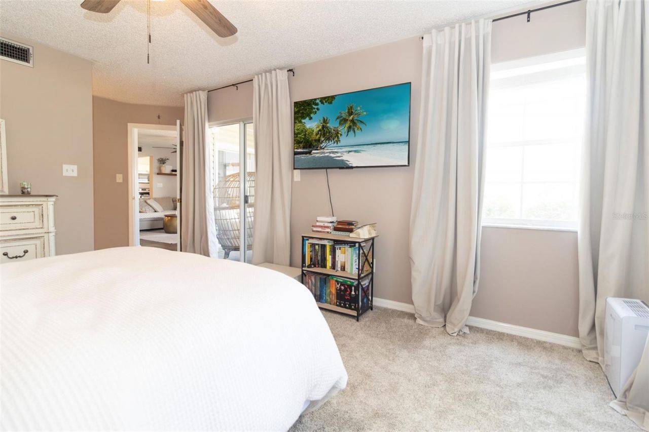 6916 Stones Throw Circle N, Unit 9102, Saint Petersburg, FL 33710 Photo