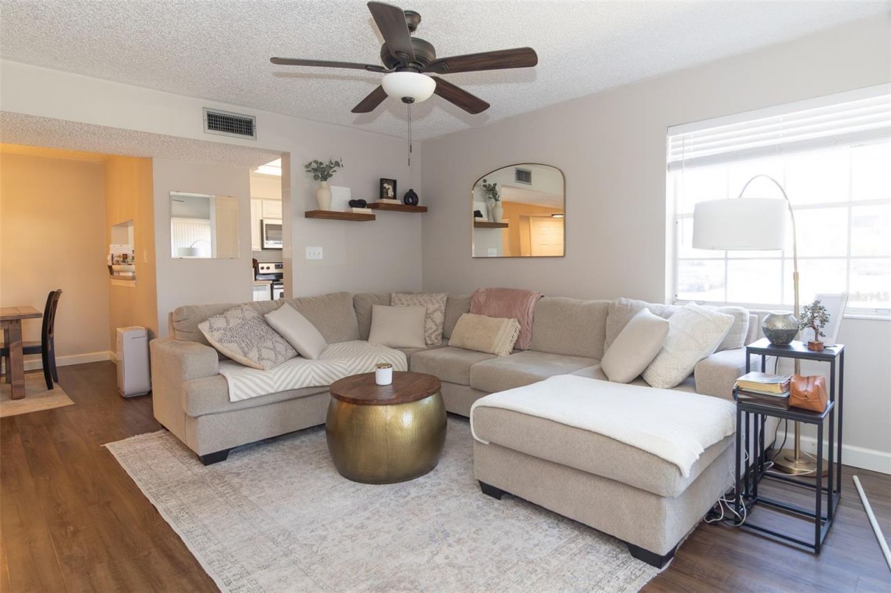 6916 Stones Throw Circle N, Unit 9102, Saint Petersburg, FL 33710 Photo