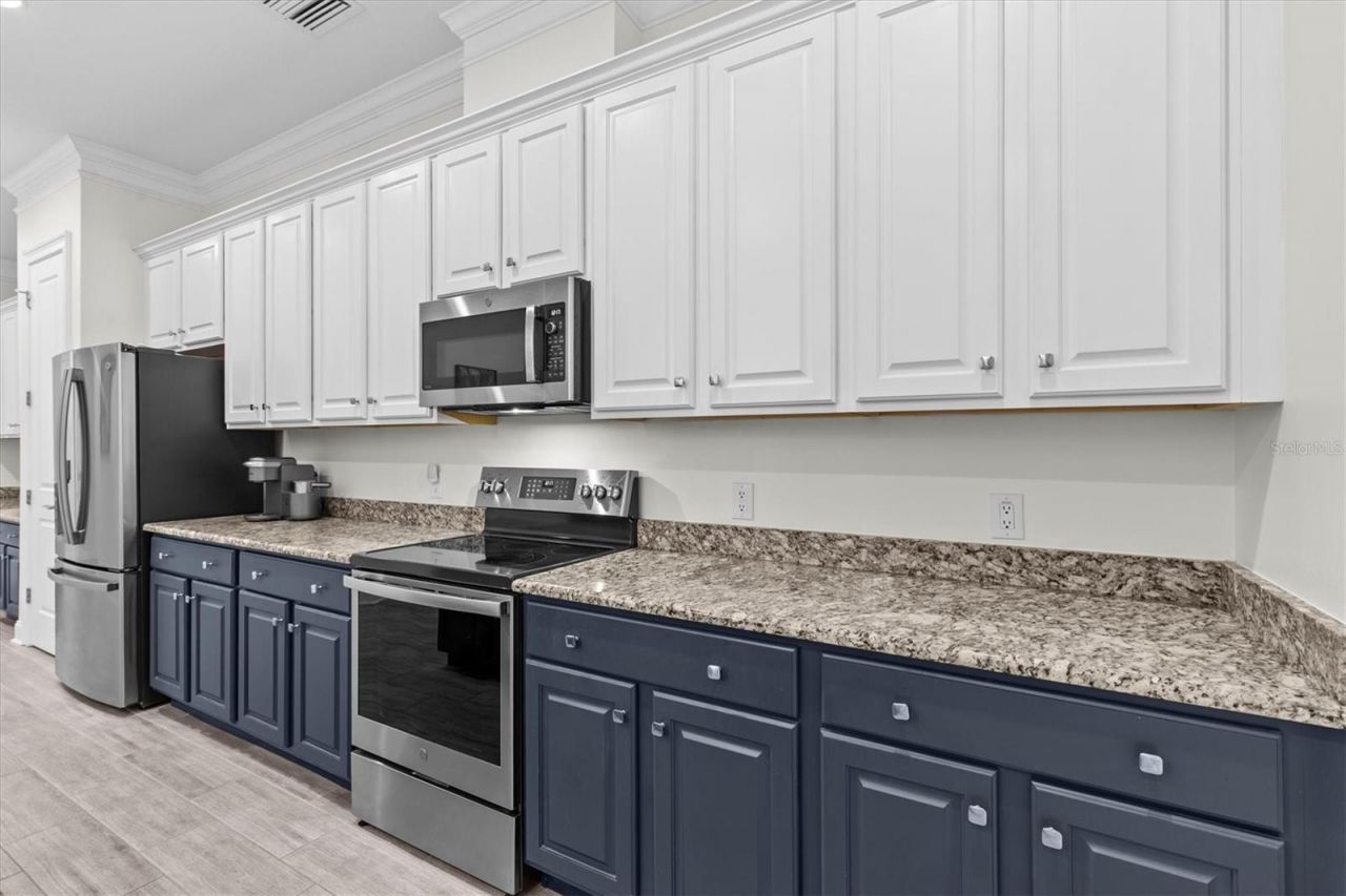 480 Gilman Place N, Saint Petersburg, FL 33716 Photo