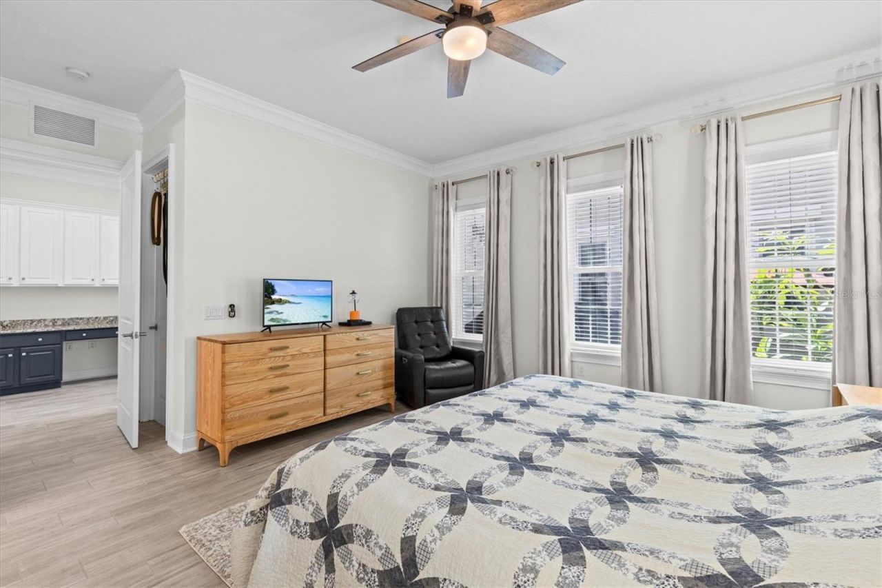 480 Gilman Place N, Saint Petersburg, FL 33716 Photo