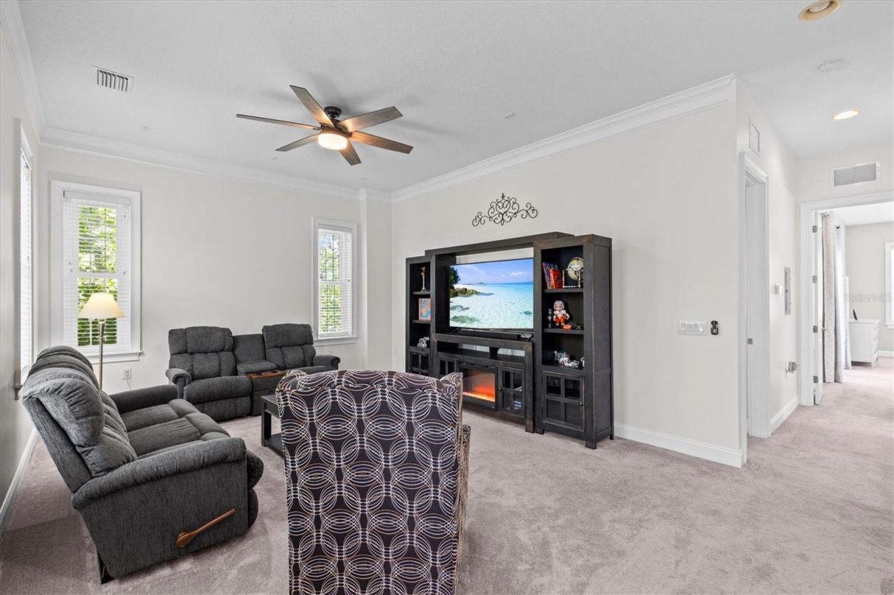 480 Gilman Place N, Saint Petersburg, FL 33716 Photo
