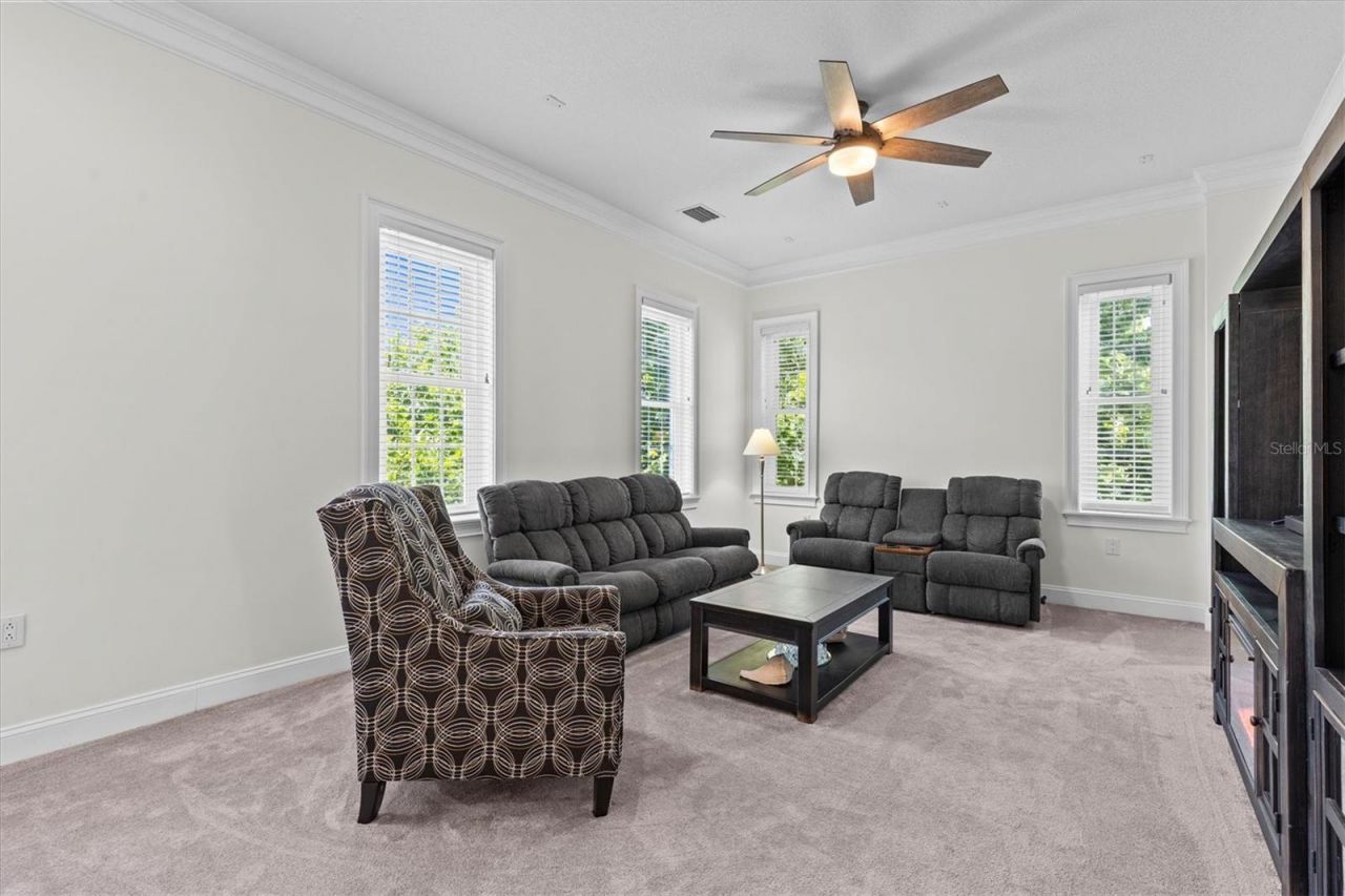 480 Gilman Place N, Saint Petersburg, FL 33716 Photo