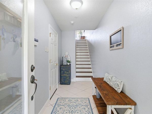 117 BRENT CIRCLE , OLDSMAR, FL 34677