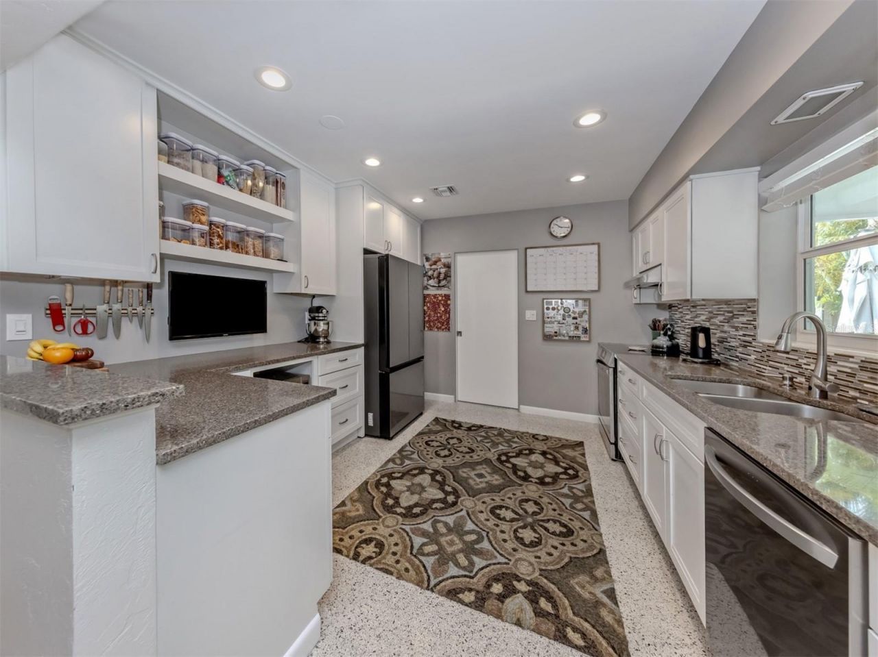 632 Park Drive, Bradenton, FL 34209 Photo