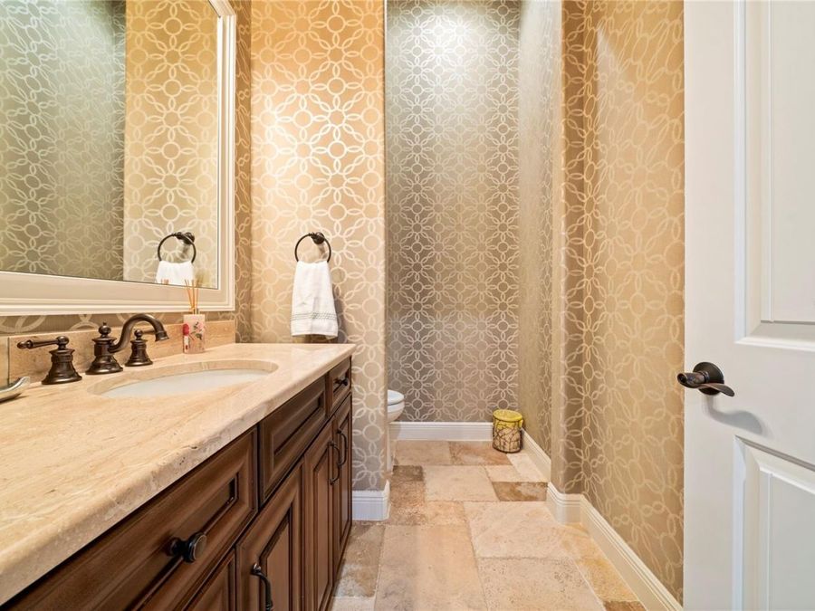 Property Image 80