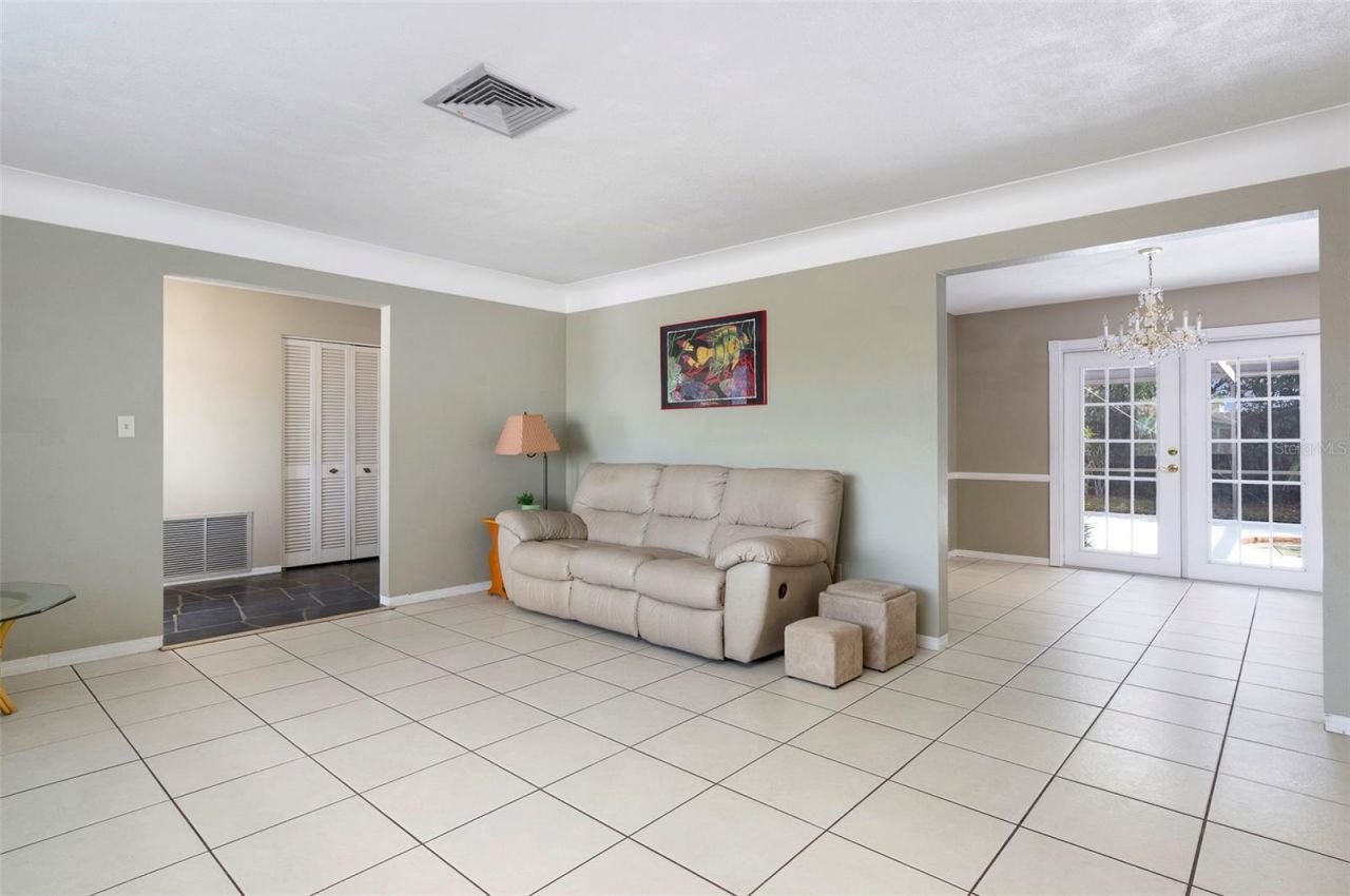 6743 16th Avenue N, Saint Petersburg, FL 33710 Photo
