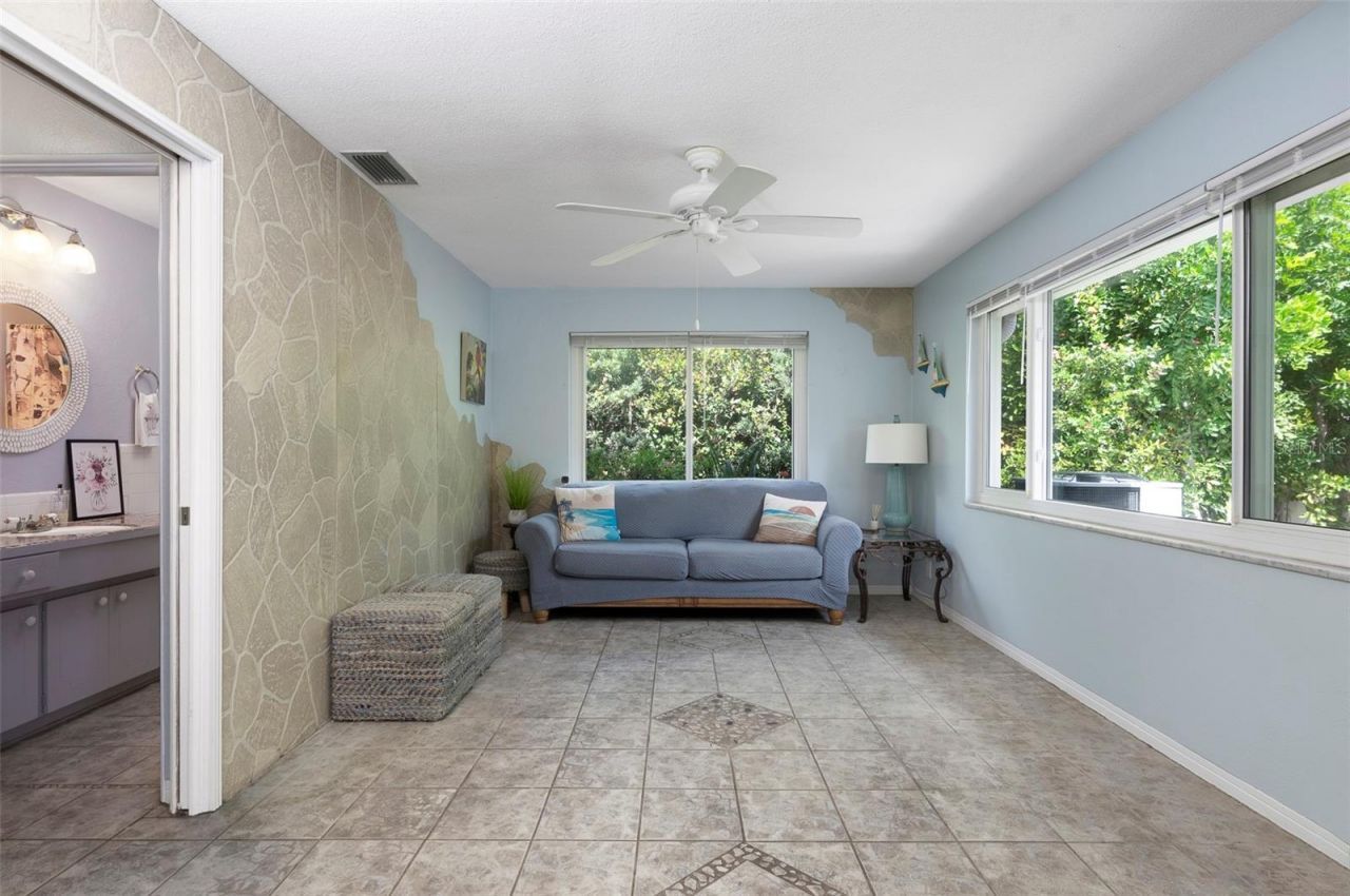 6743 16th Avenue N, Saint Petersburg, FL 33710 Photo