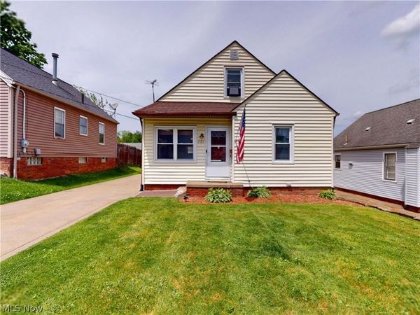 1521 27th Street NE, Canton, OH 44714