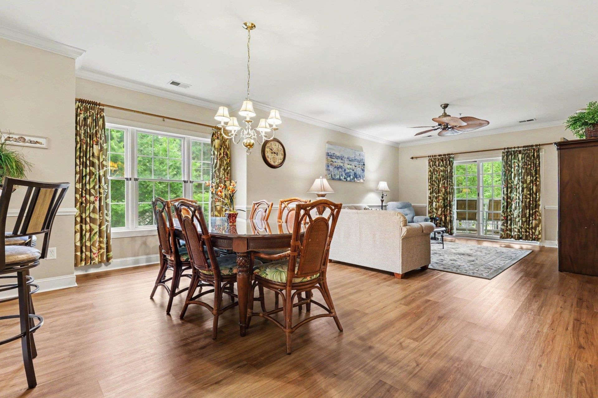 4865 Magnolia Pointe Ln. Photo 10