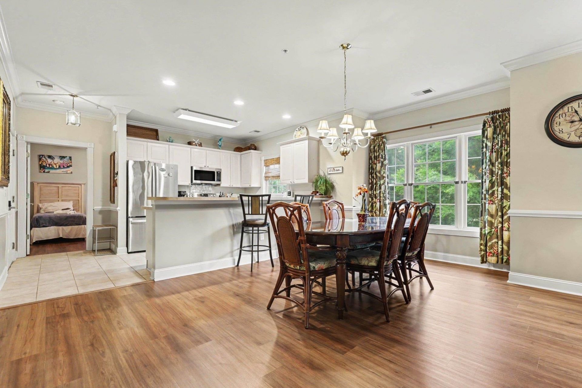 4865 Magnolia Pointe Ln. Photo 12