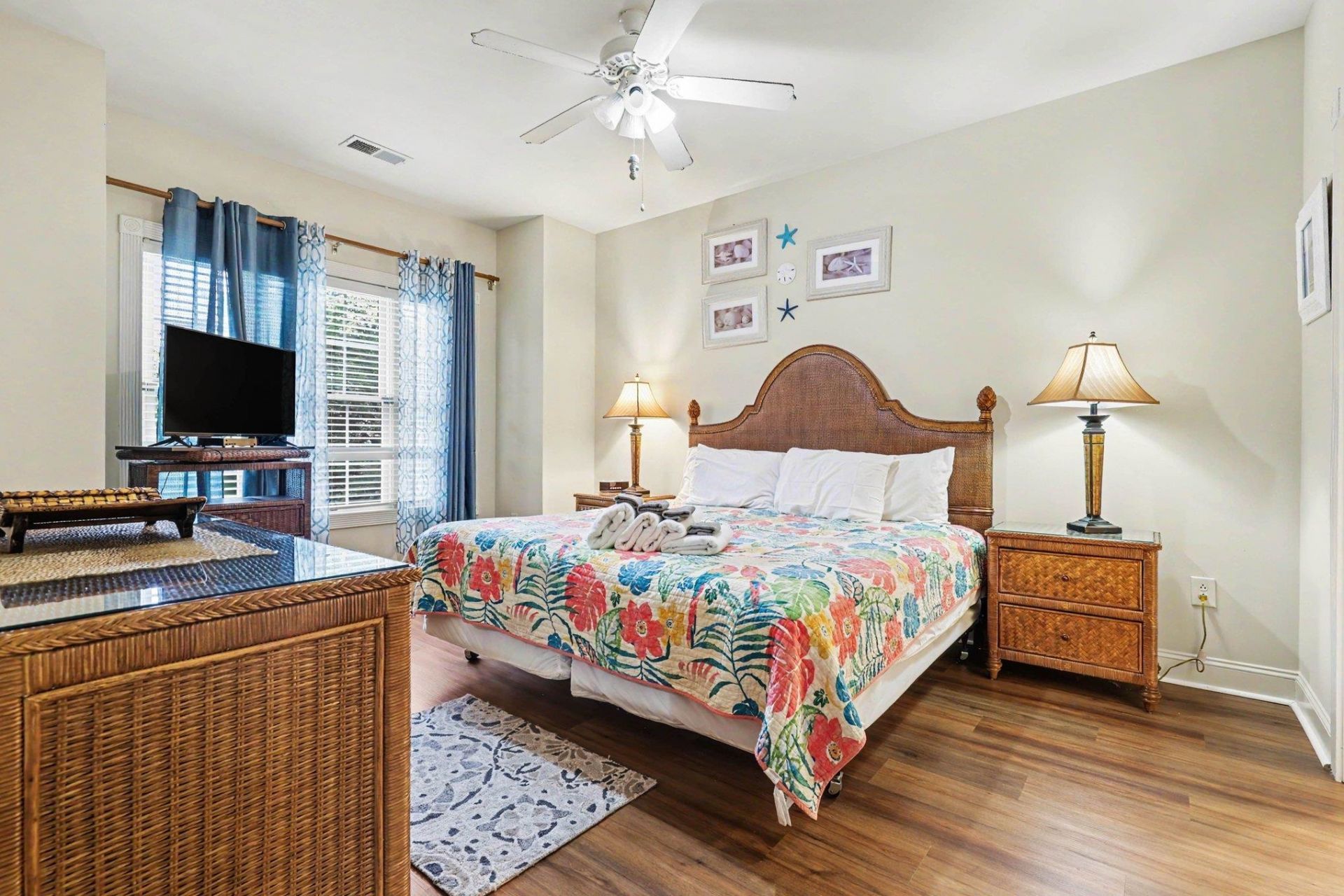 4865 Magnolia Pointe Ln. Photo 13