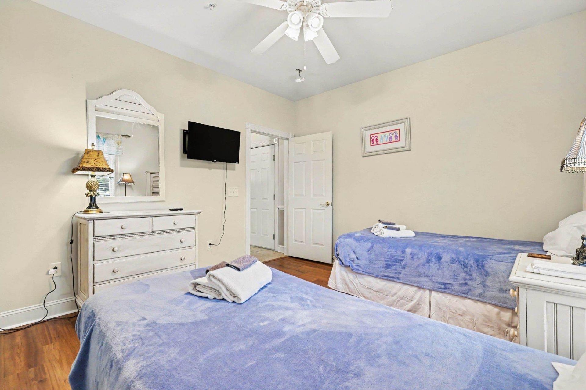 4865 Magnolia Pointe Ln. Photo 19