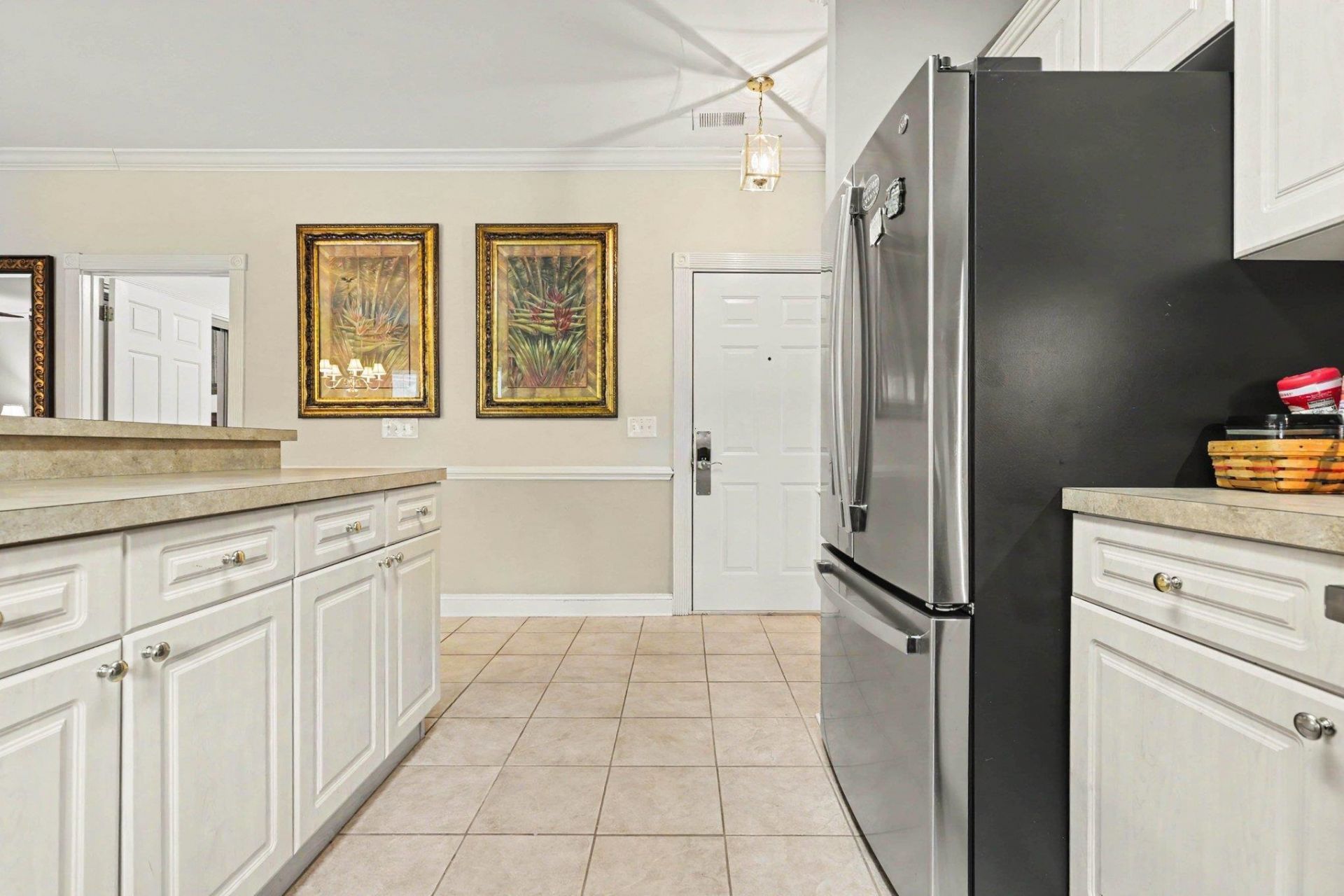 4865 Magnolia Pointe Ln. Photo 8