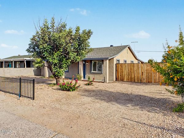 3435 W HOLLY Street, Phoenix, AZ 85009