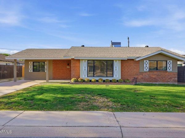 8426 E SHERIDAN Street, Scottsdale, AZ 85257