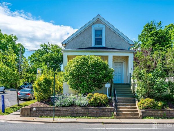 285 Durham Avenue, Metuchen, NJ 08840