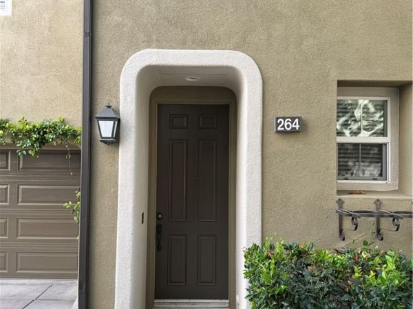 264 Lockford, Irvine, CA 92602