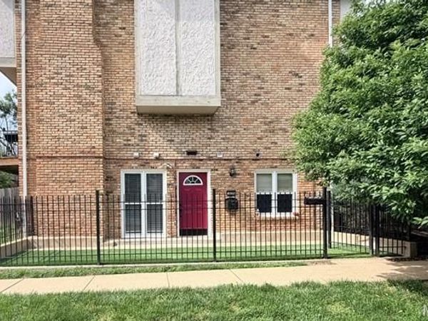 1159 Rue La Ville Walk, Unit 1159, Creve Coeur, MO 63141