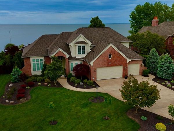 1705 Lands End Drive, Huron, OH 44839
