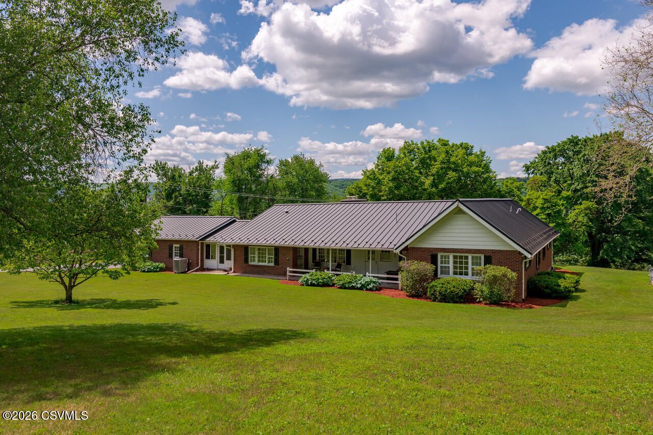 7190 SCENIC KNOLLS Drive Bloomsburg, PA 