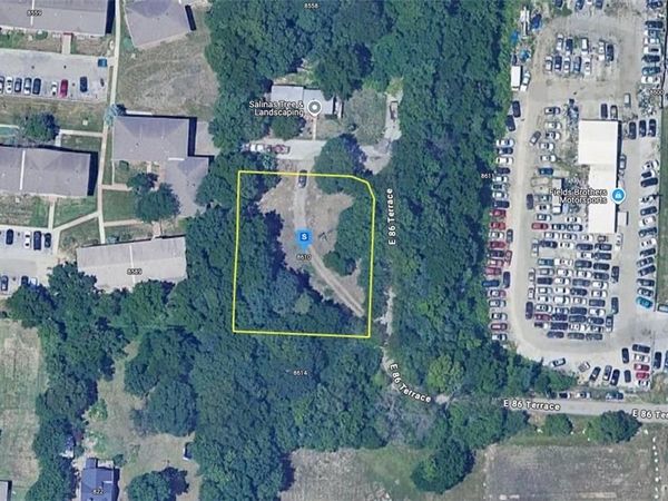 8610 N Harrison Street, Kansas City, MO 64155