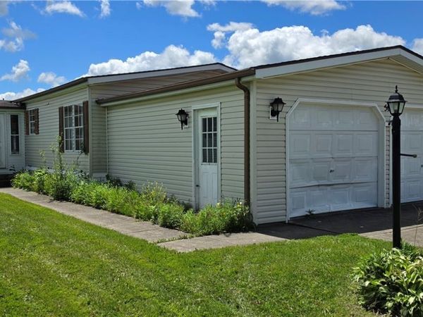 56 Belmont Drive , Akron, NY 14001