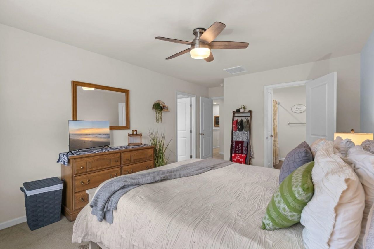142 Villa Grande St.  Photo 20