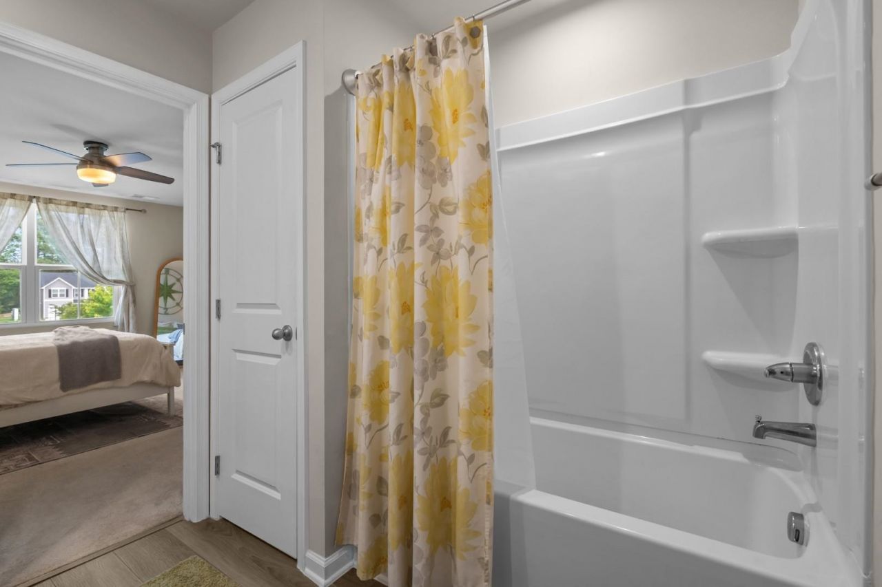 142 Villa Grande St.  Photo 22