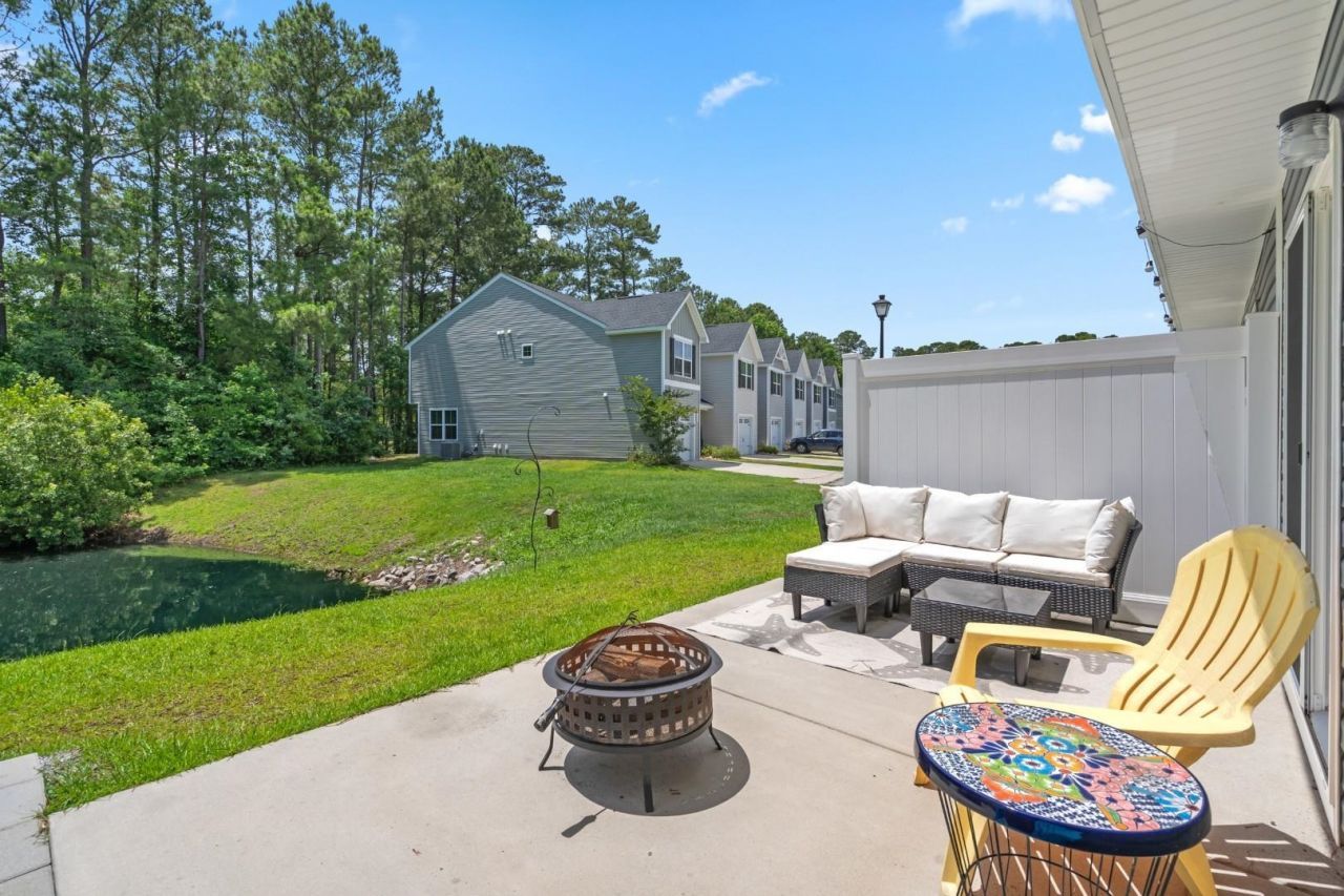 142 Villa Grande St.  Photo 33